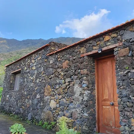 Casamamaclorinda El Hierro Islas Canarias Frontera